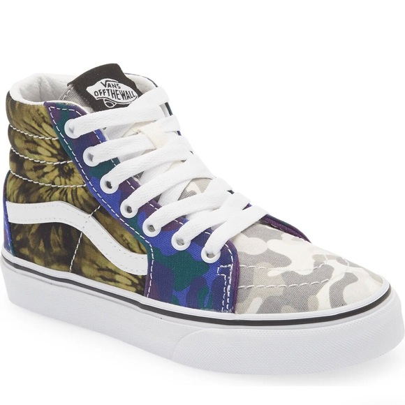 Vans Other - VANS AUTHENTIC SK8-HI Camocollage Multi Boys size 1.0 BACK TO SCHOOL SALE!